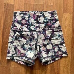 Lululemon Align 4" Shorts (Size 4 - Utopia Multi)